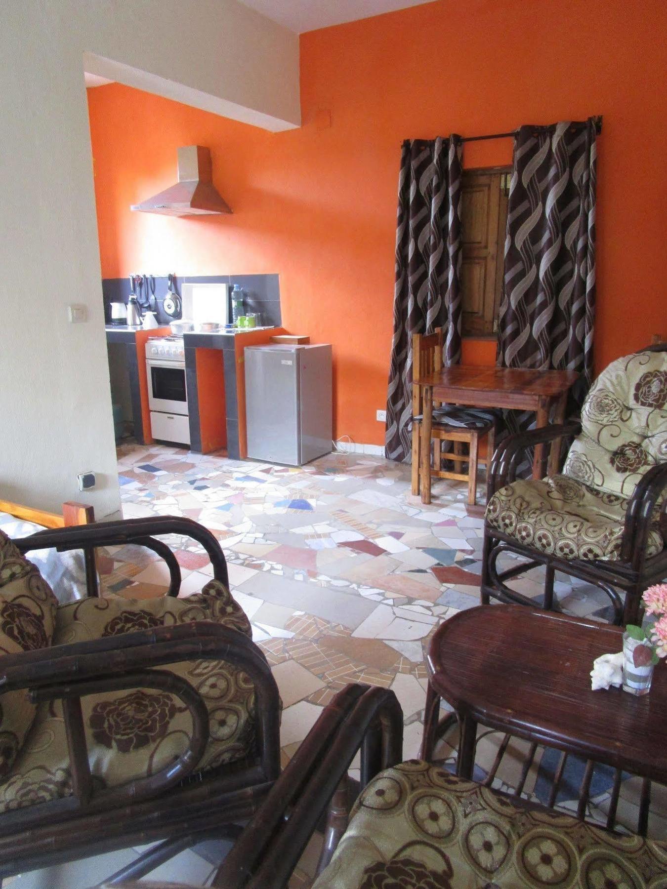 Meva Guesthouse Antananarivo Buitenkant foto