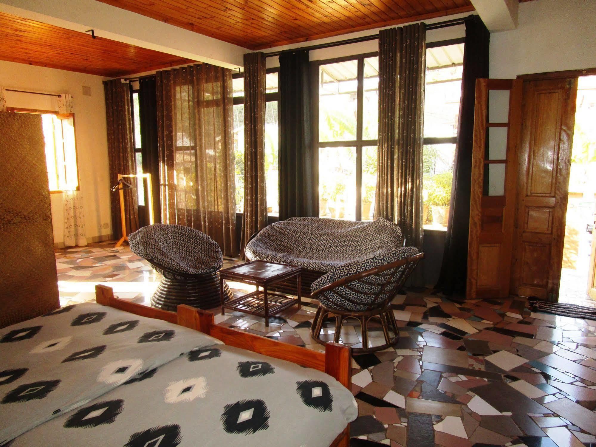 Meva Guesthouse Antananarivo Buitenkant foto