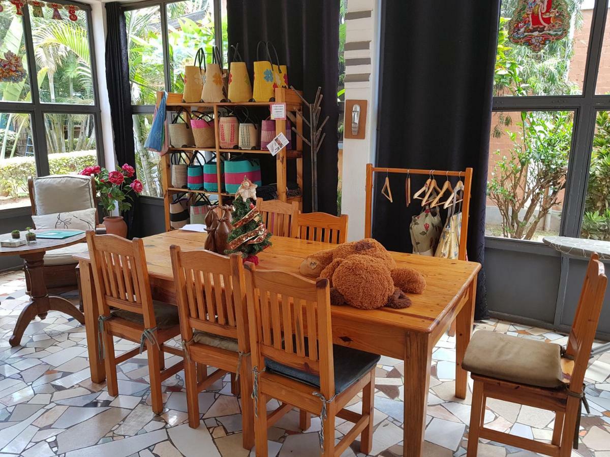 Meva Guesthouse Antananarivo Buitenkant foto